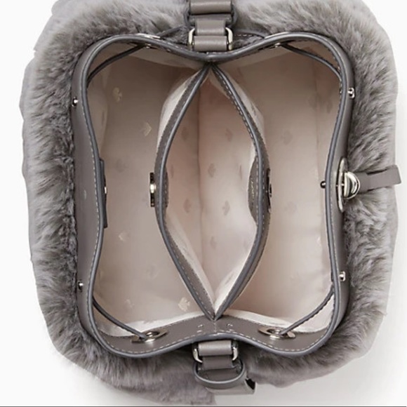 MAKE AN OFFER Kate spade grey cat faux fur marti small bucket bag crossbody - Picture 4 of 14